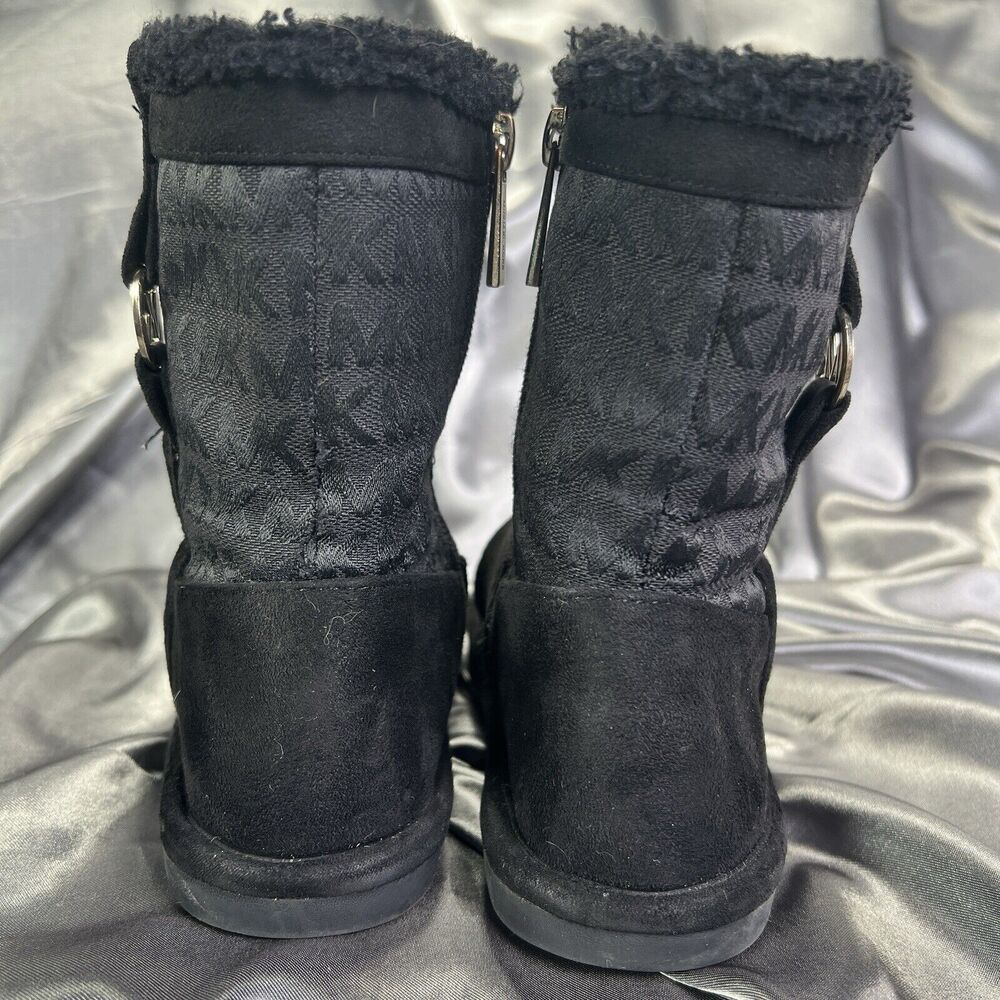 Michael Kors‎ Yancy Faux Fur Boots Booties Girls 13 Black / Gold MK Logo Winter - Picture 8 of 14